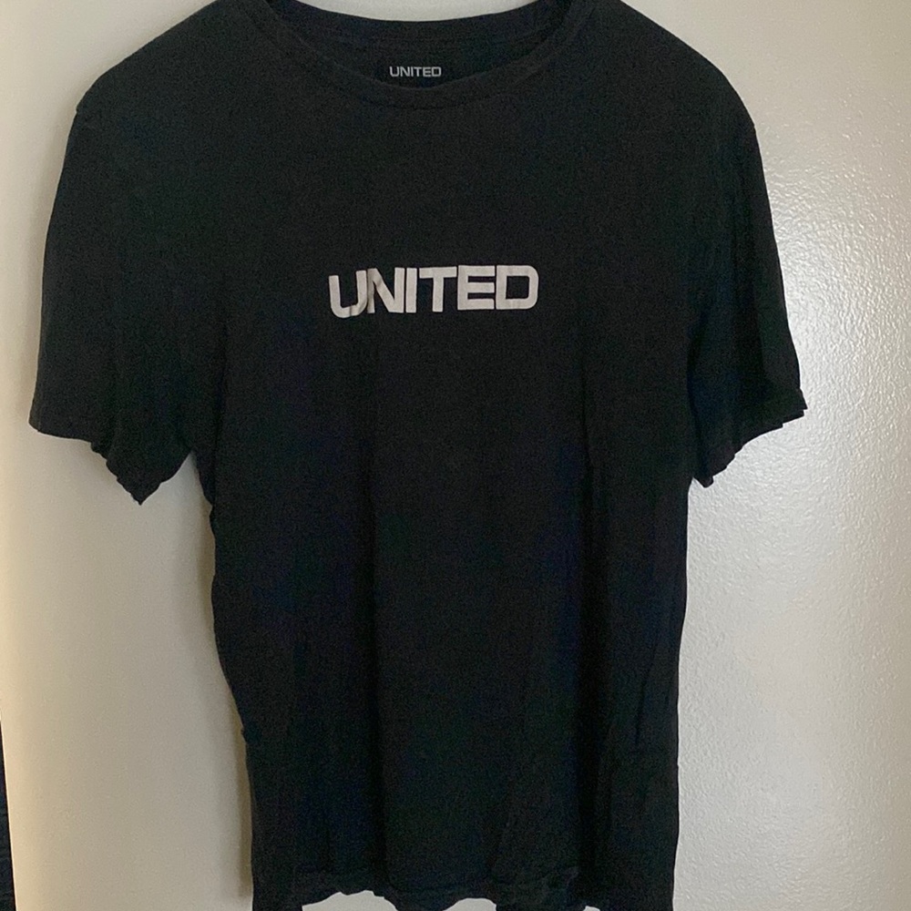 Hillsong United “The People Tour” 2019 t-shirt.